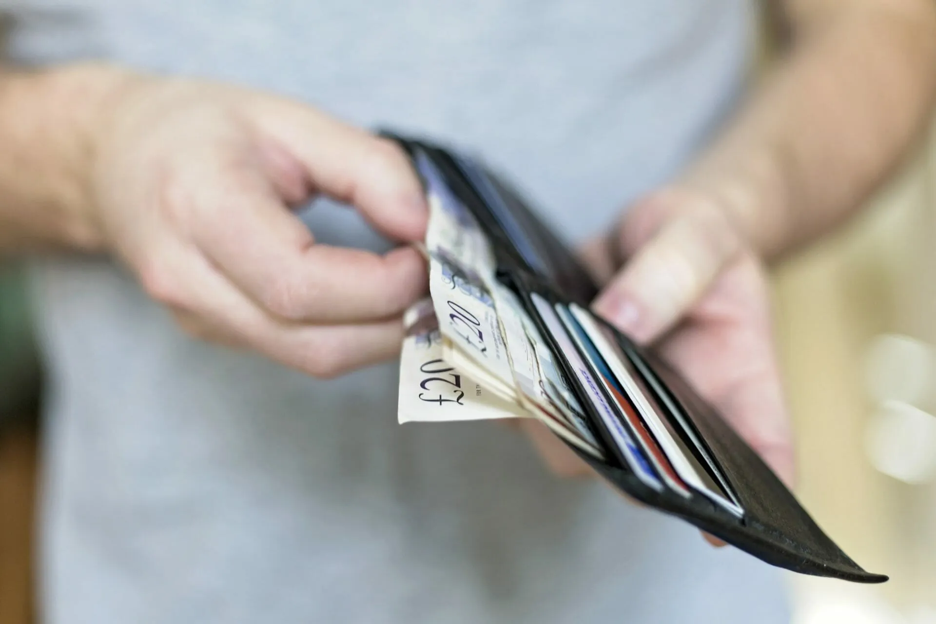 cash in hand payments may be banned tradesman