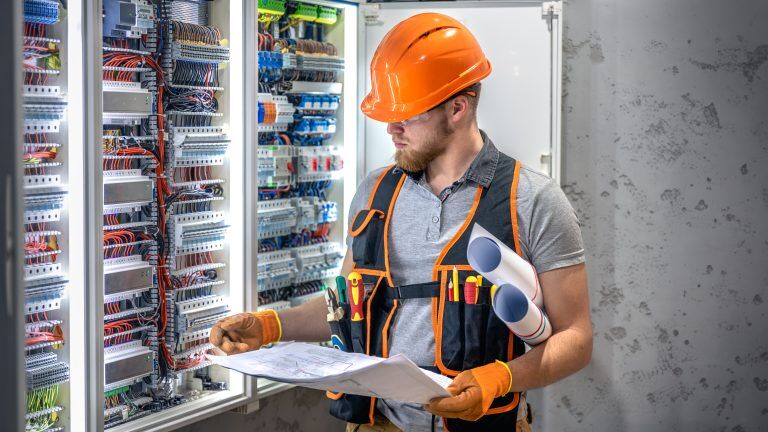 Does being colourblind stop you being an electrician?